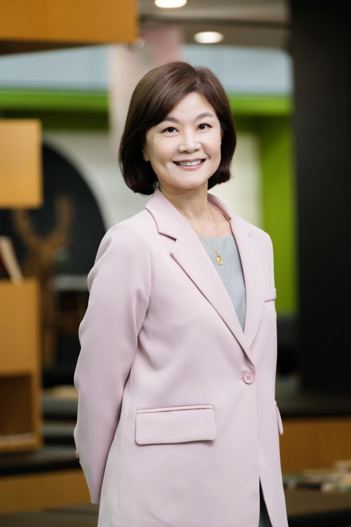 第十二任校長 林思伶教授
