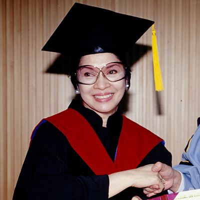 珍古德(Dr. Jane Coodall)